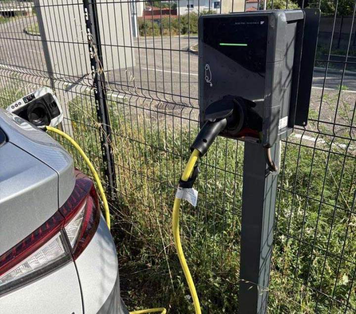 Installation de bornes de recharge, Vienne