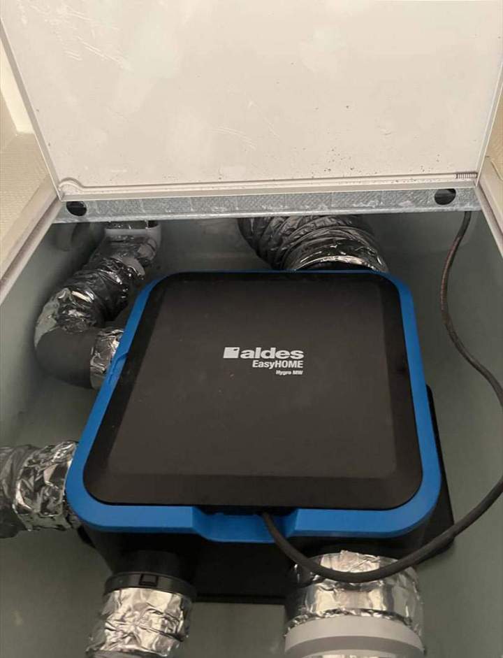 Pose et entretien de systèmes de ventilation mécanique contrôlé